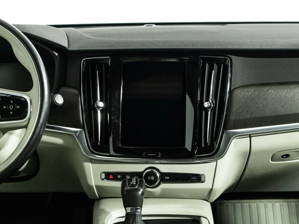 Volvo V90 Cross Country 2017 года с пробегом. Фото: #13