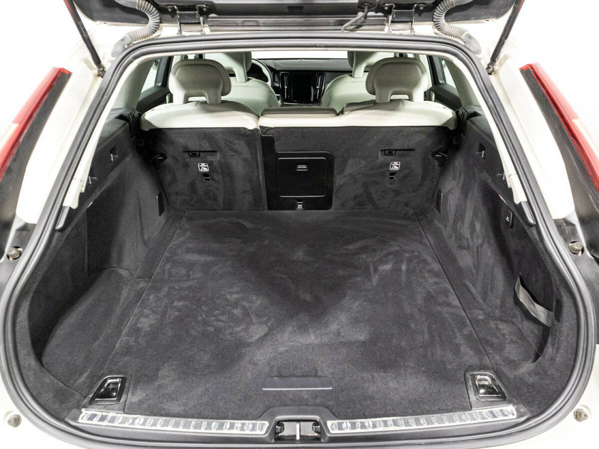 Volvo V90 Cross Country 2017 года с пробегом. Фото: #14