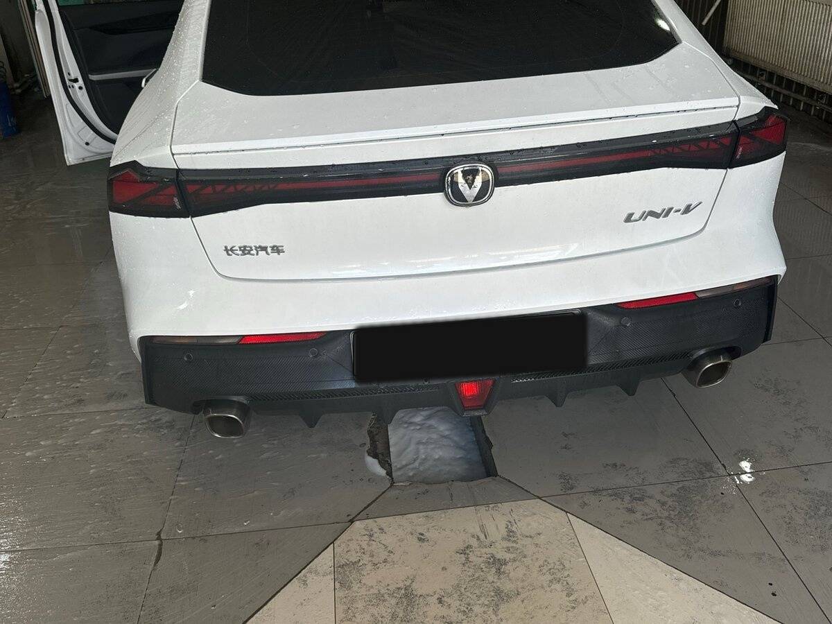 Changan UNI-V 2023 года с пробегом. Фото: #4