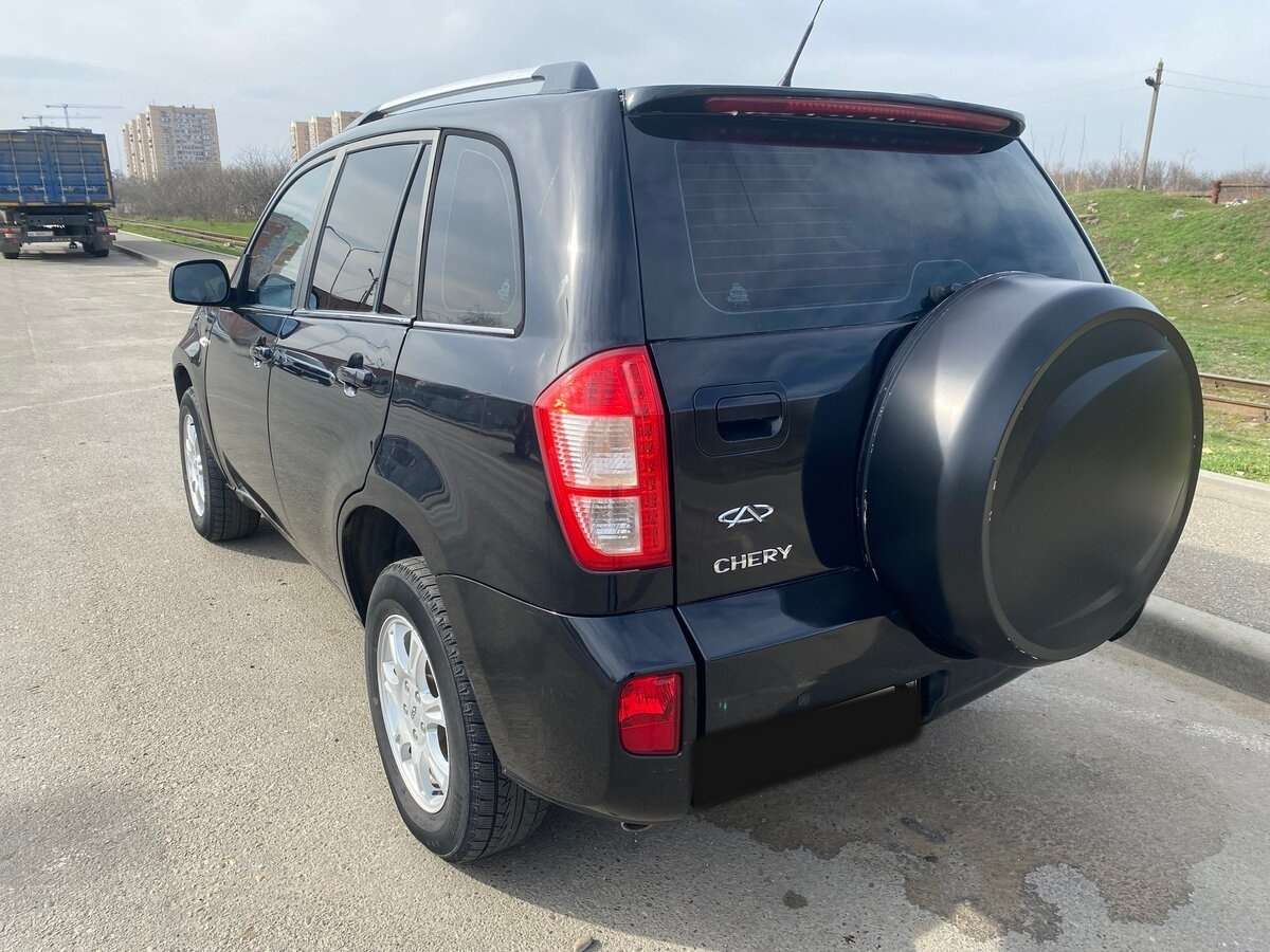 Chery Tiggo (T11) 2015 года с пробегом. Фото: #3