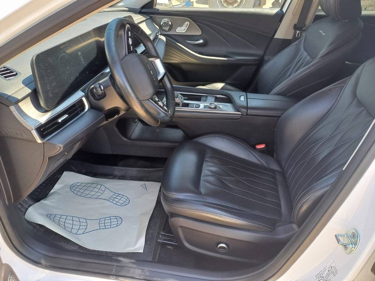 Chery Arrizo 8 2023 года с пробегом. Фото: #8