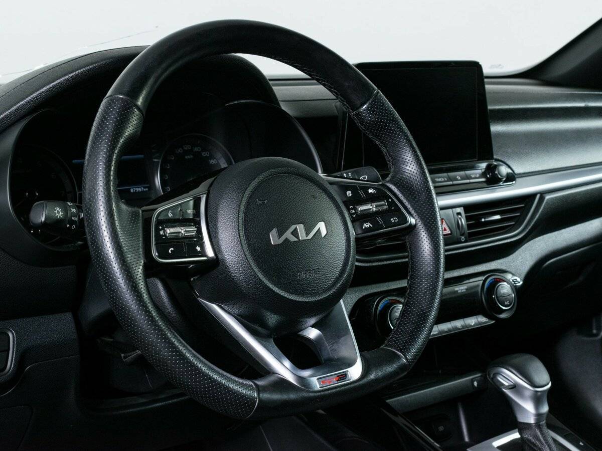 Kia Cerato 2021 года с пробегом. Фото: #11