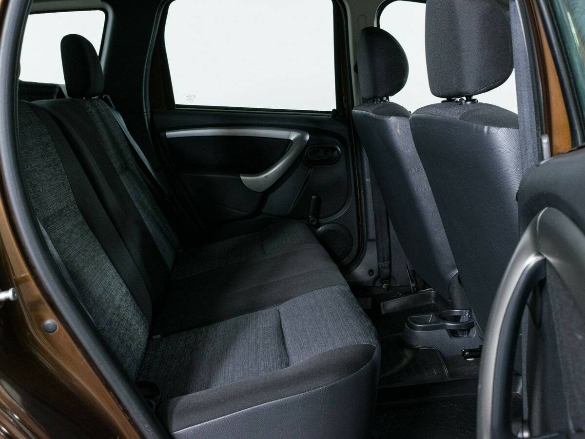 Б/У Рено Дастер 2014 года. Фото: #11