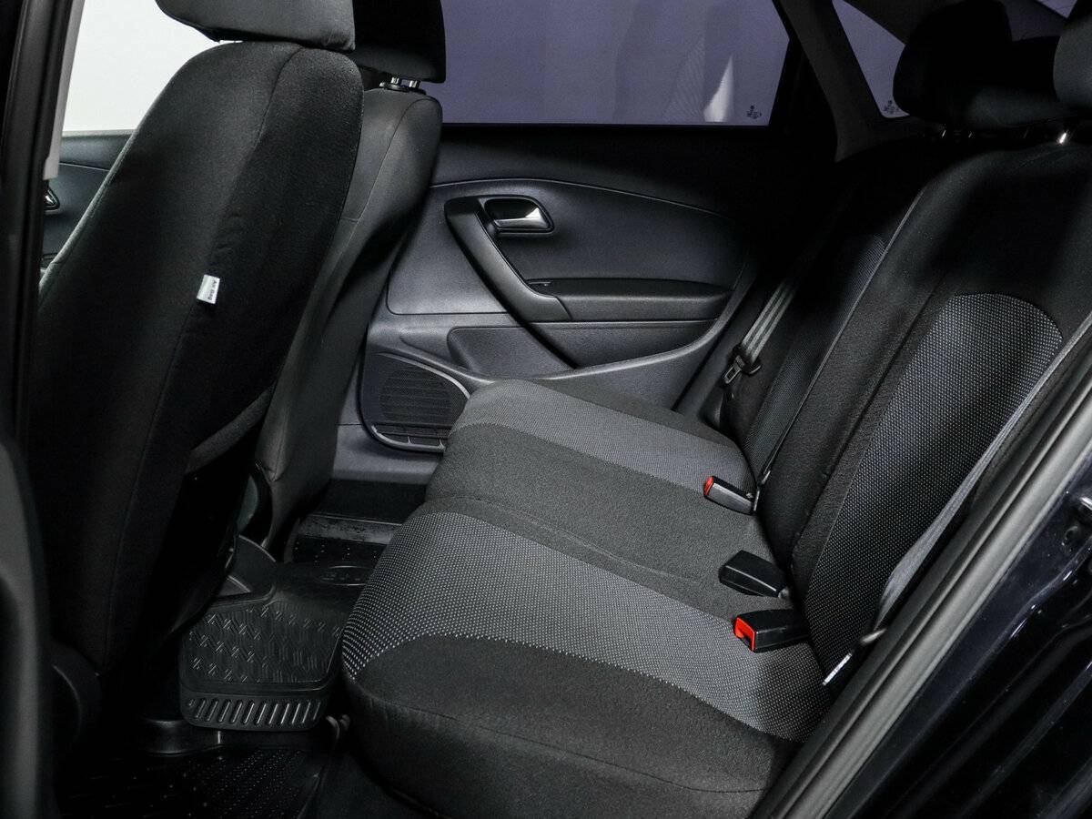 Volkswagen Polo 2011 года с пробегом. Фото: #4