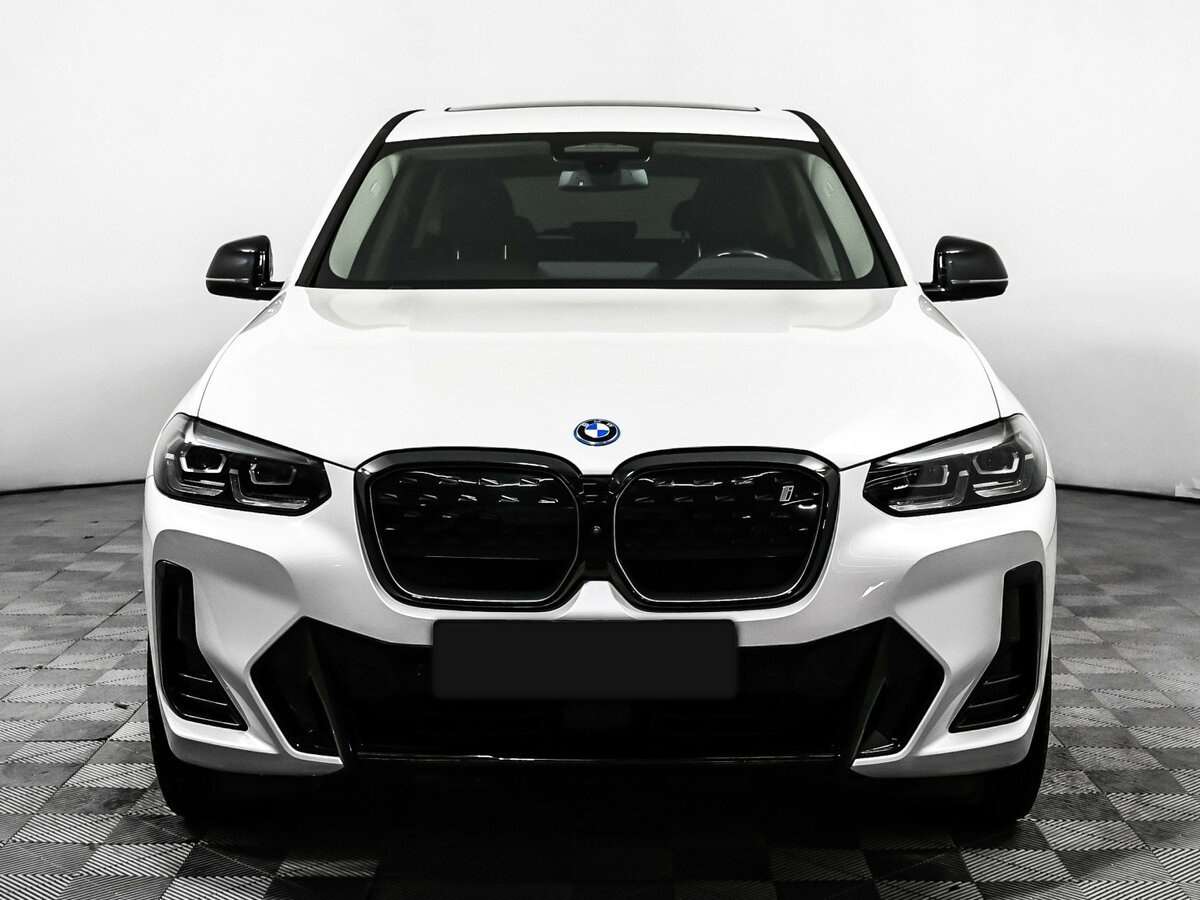 BMW iX3 2023 года с пробегом. Фото: #1