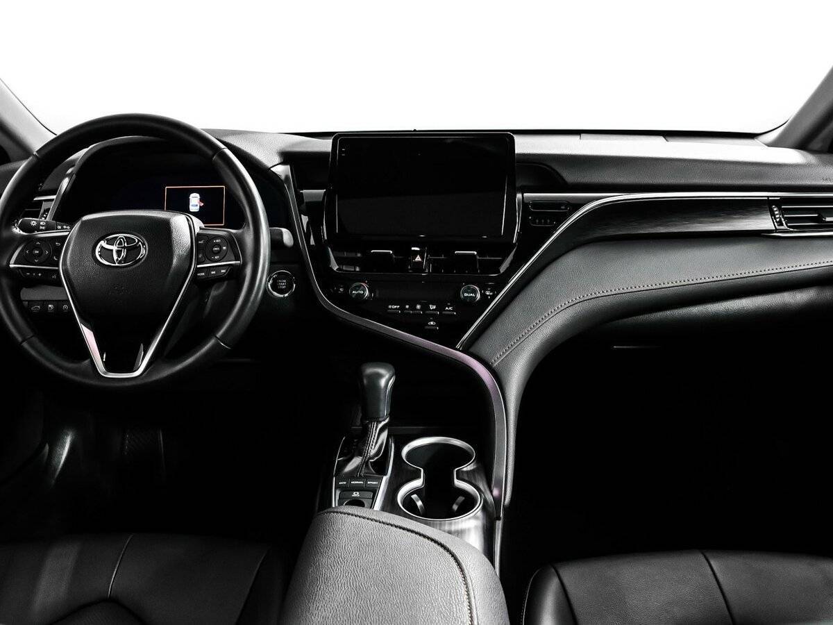 Toyota Camry 2023 года с пробегом. Фото: #10
