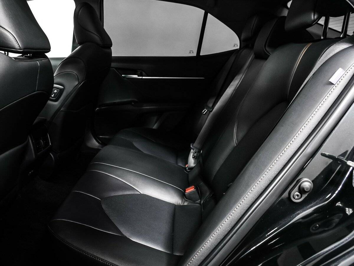 Toyota Camry 2023 года с пробегом. Фото: #13