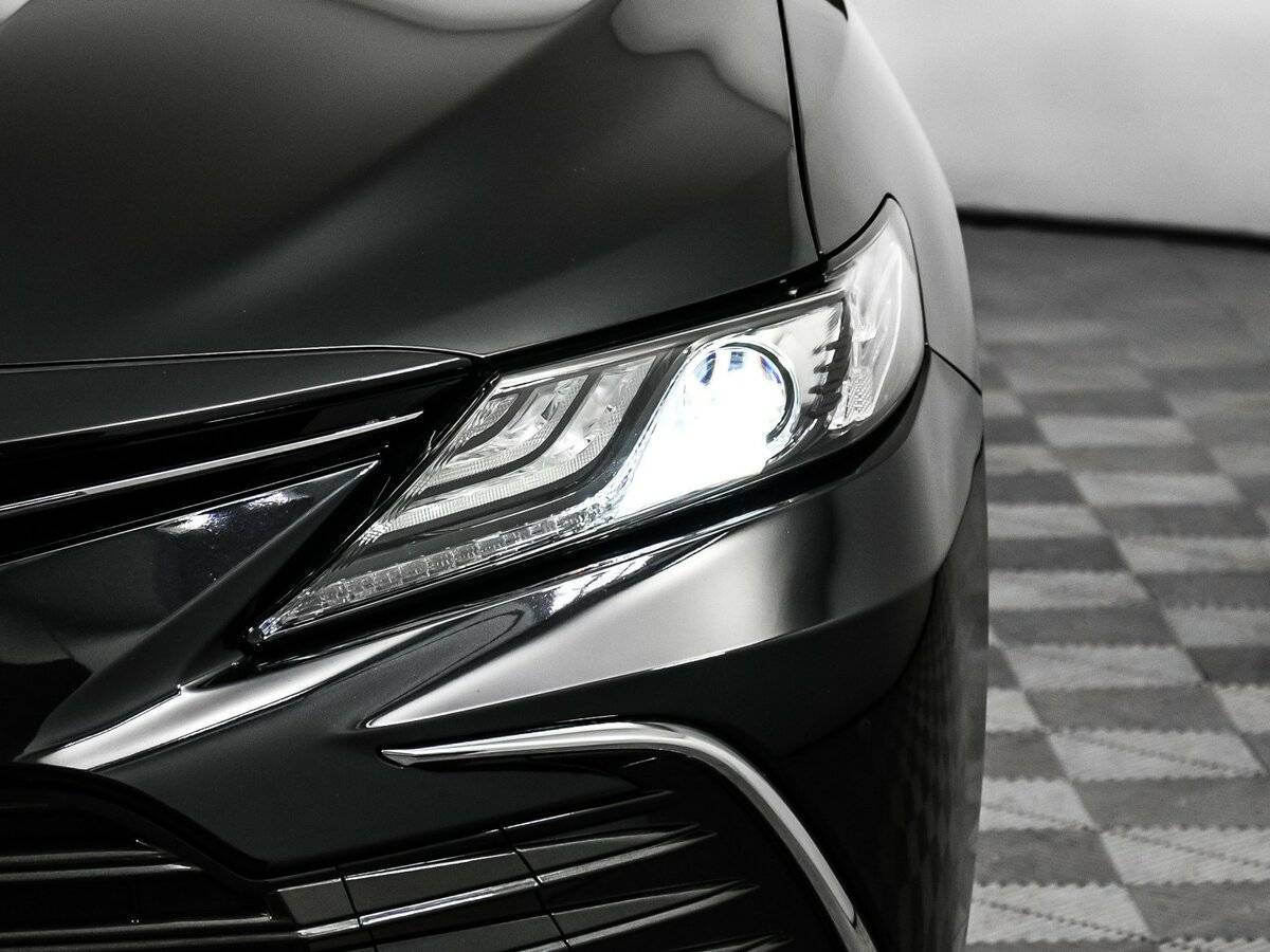 Toyota Camry 2023 года с пробегом. Фото: #15
