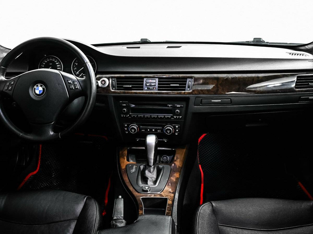 BMW 3 серии 2007 года с пробегом. Фото: #10