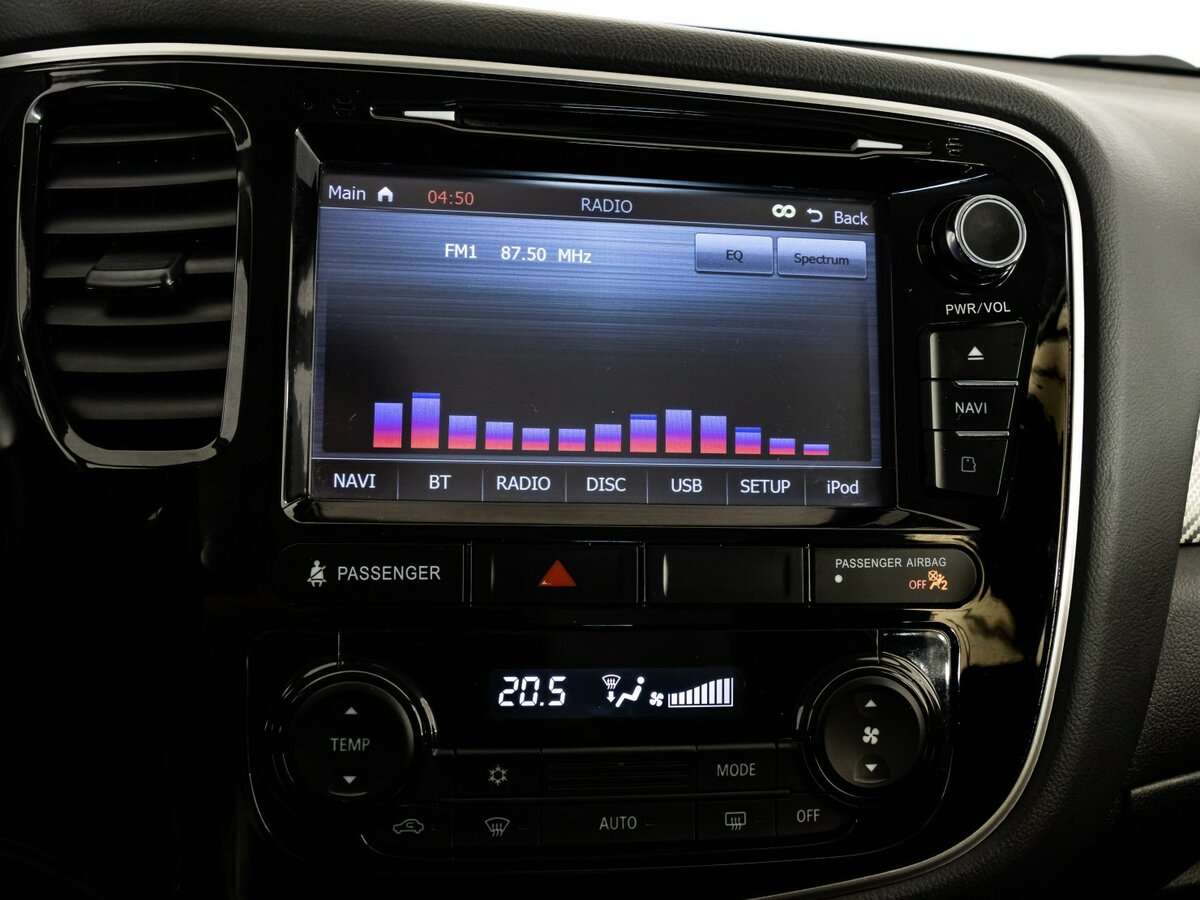 Б/У Митсубиши Оутлэндер 2014 года. Фото: #13