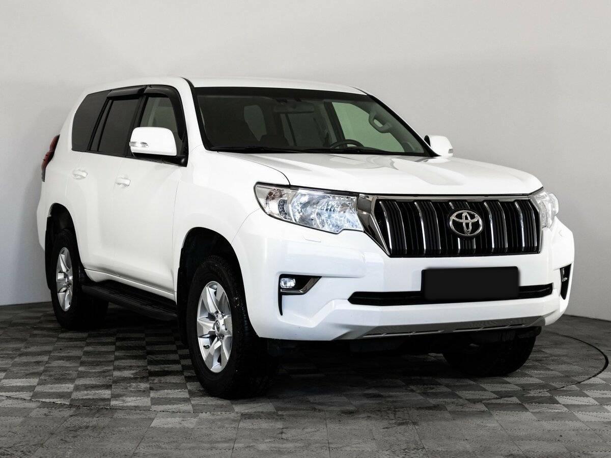 Toyota Land Cruiser Prado 2018 года с пробегом. Фото: #2