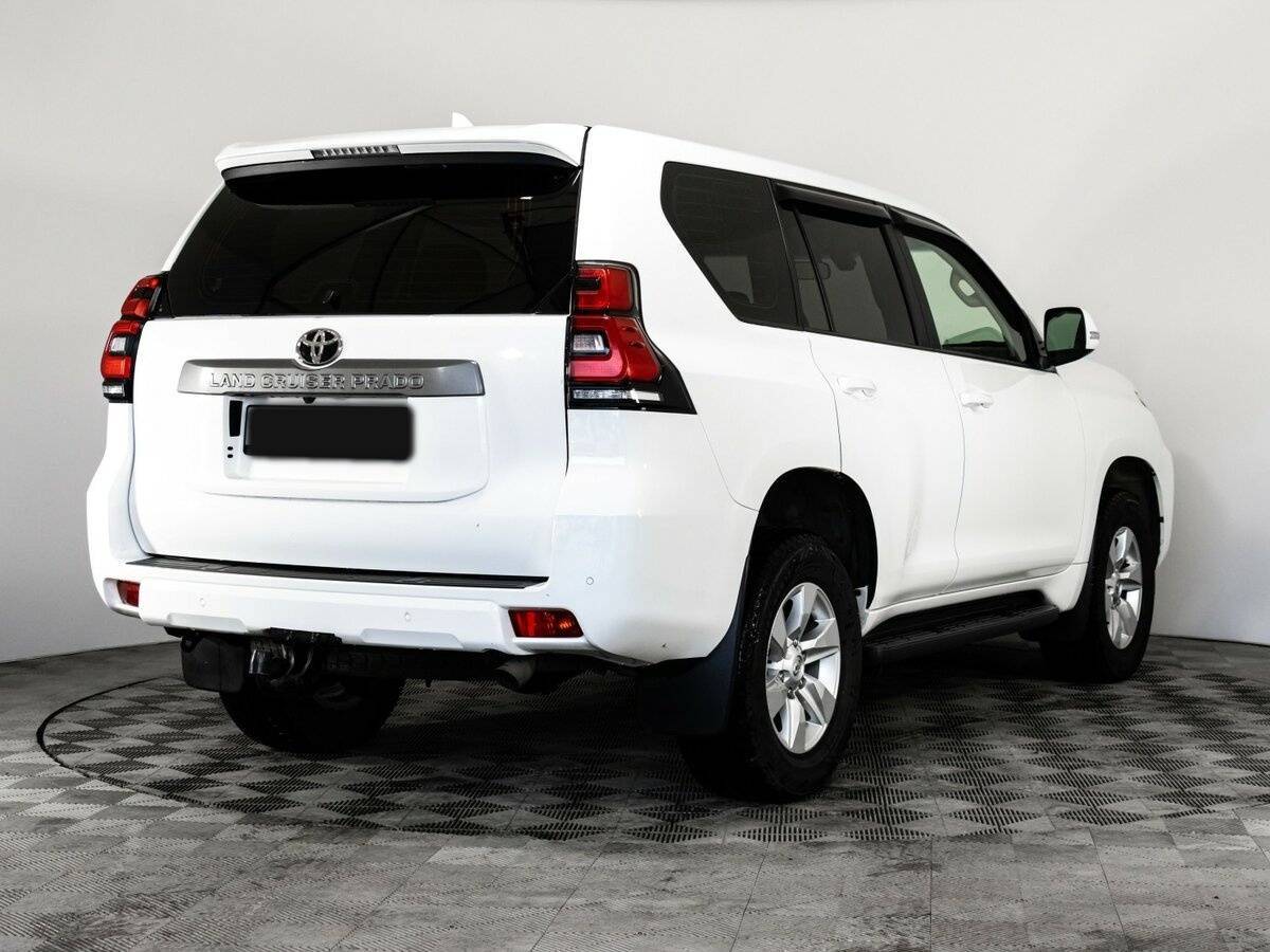Toyota Land Cruiser Prado 2018 года с пробегом. Фото: #3