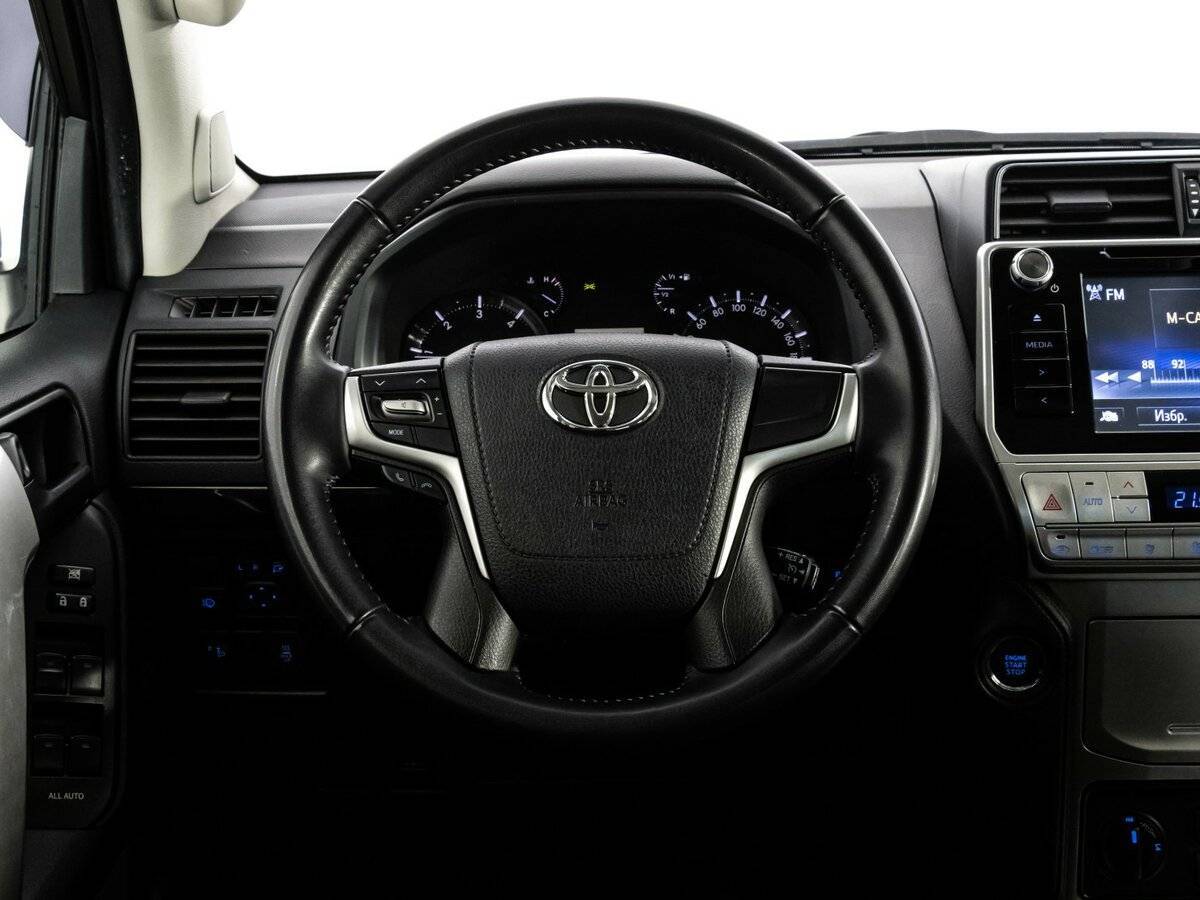 Toyota Land Cruiser Prado 2018 года с пробегом. Фото: #9