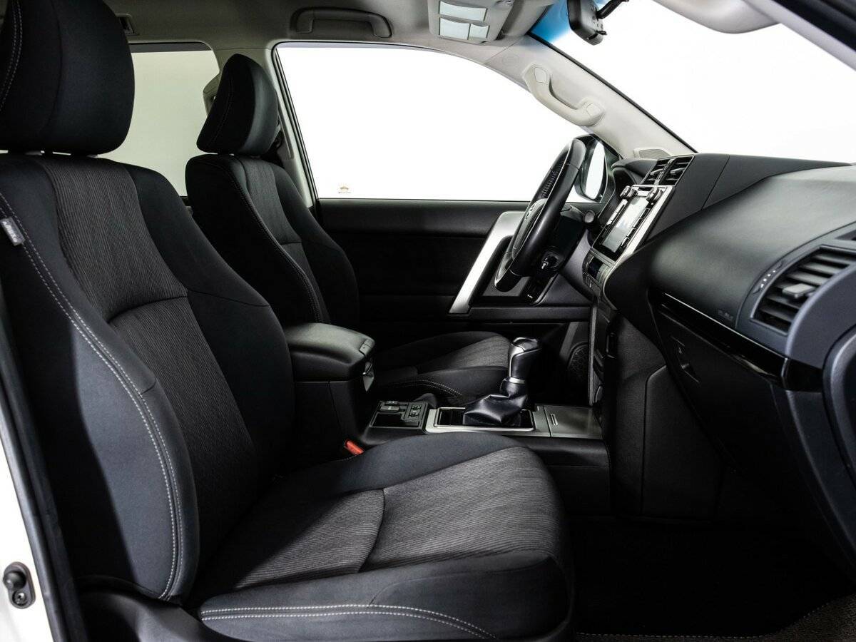 Toyota Land Cruiser Prado 2018 года с пробегом. Фото: #11