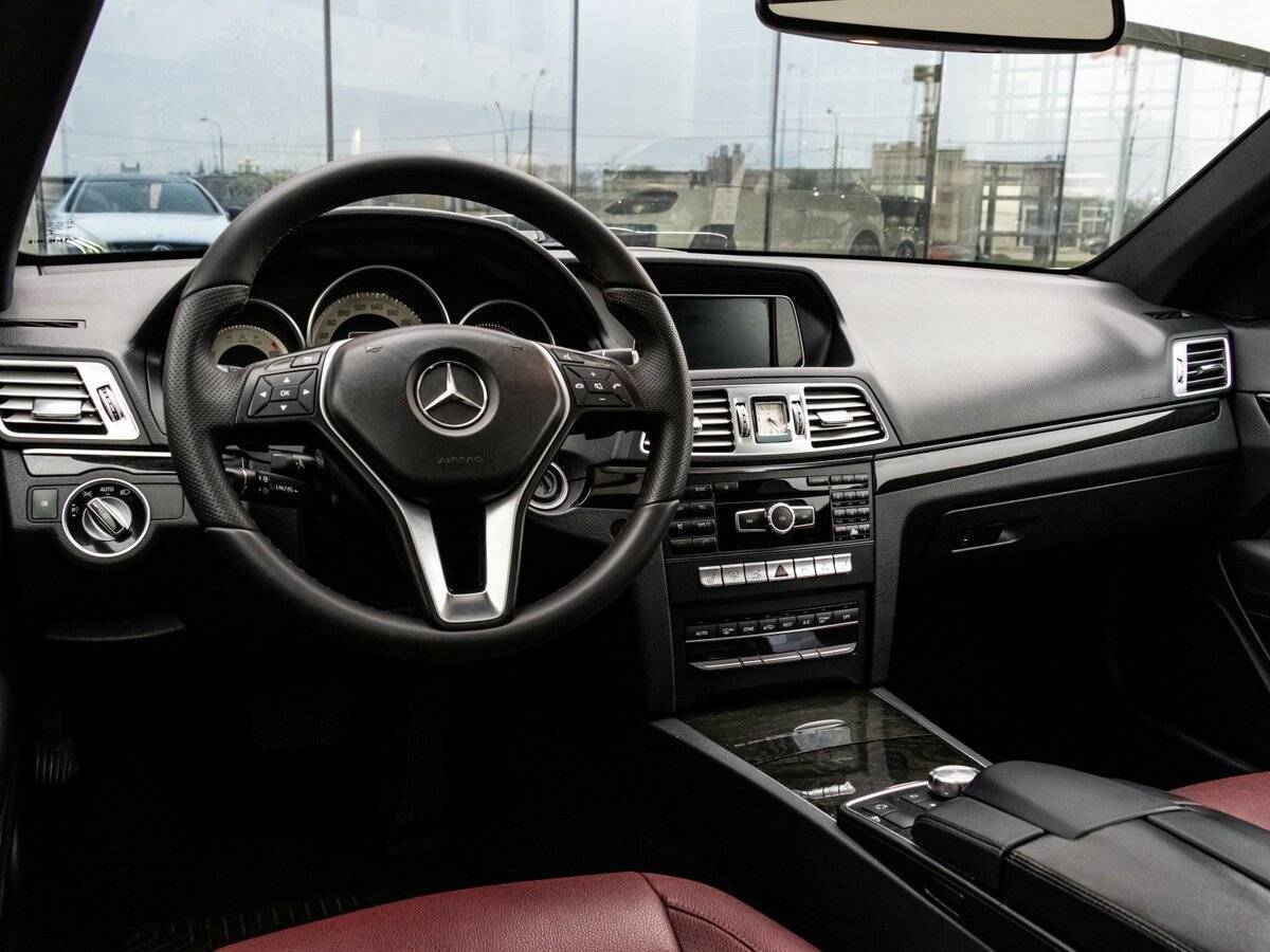 Mercedes-Benz E-Класс 2013 года с пробегом. Фото: #12