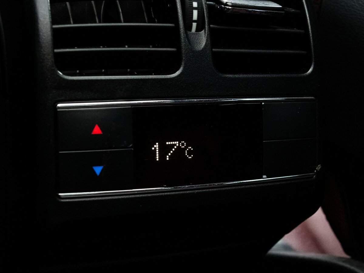 Mercedes-Benz E-Класс 2013 года с пробегом. Фото: #22