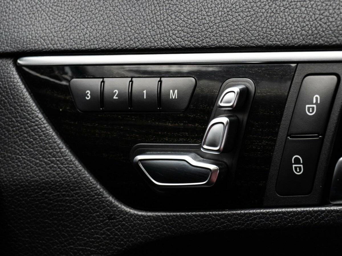 Mercedes-Benz E-Класс 2013 года с пробегом. Фото: #23