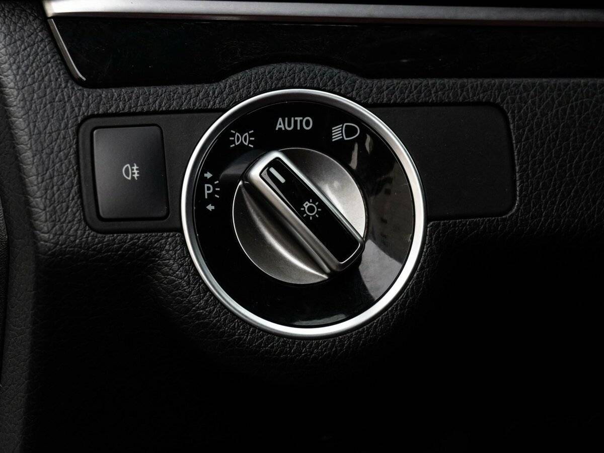 Mercedes-Benz E-Класс 2013 года с пробегом. Фото: #24