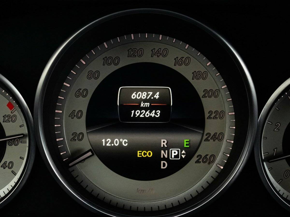 Mercedes-Benz E-Класс 2013 года с пробегом. Фото: #26