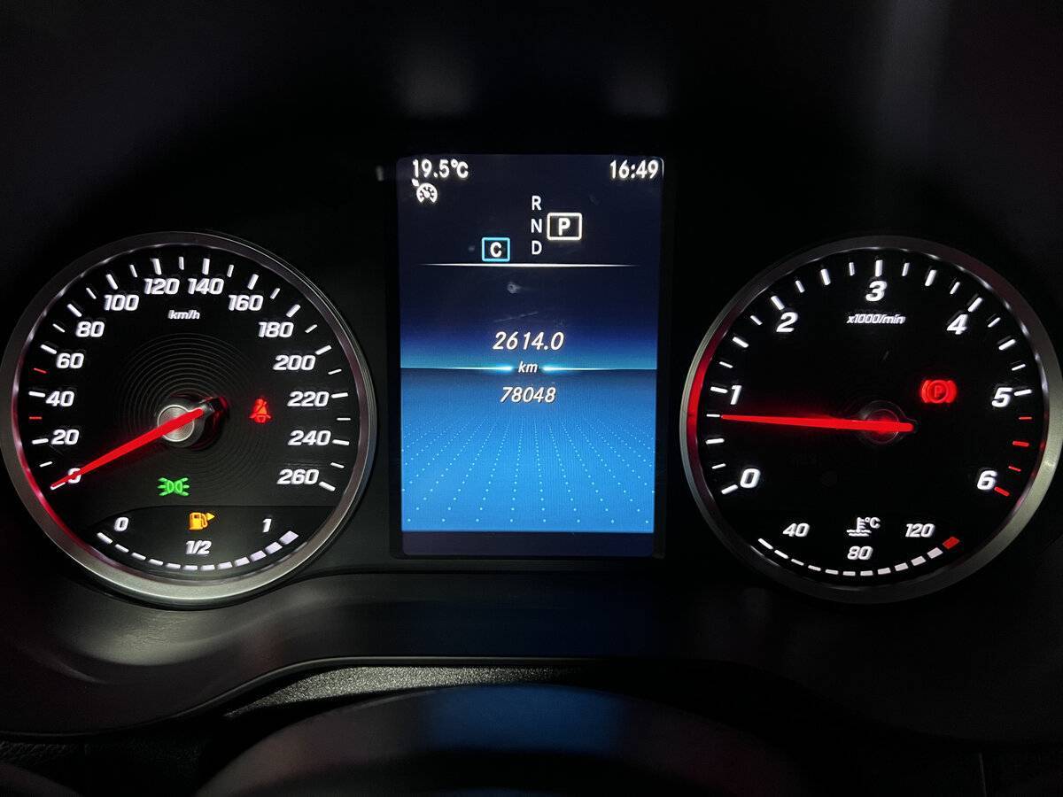 Mercedes-Benz GLC 2020 года с пробегом. Фото: #12