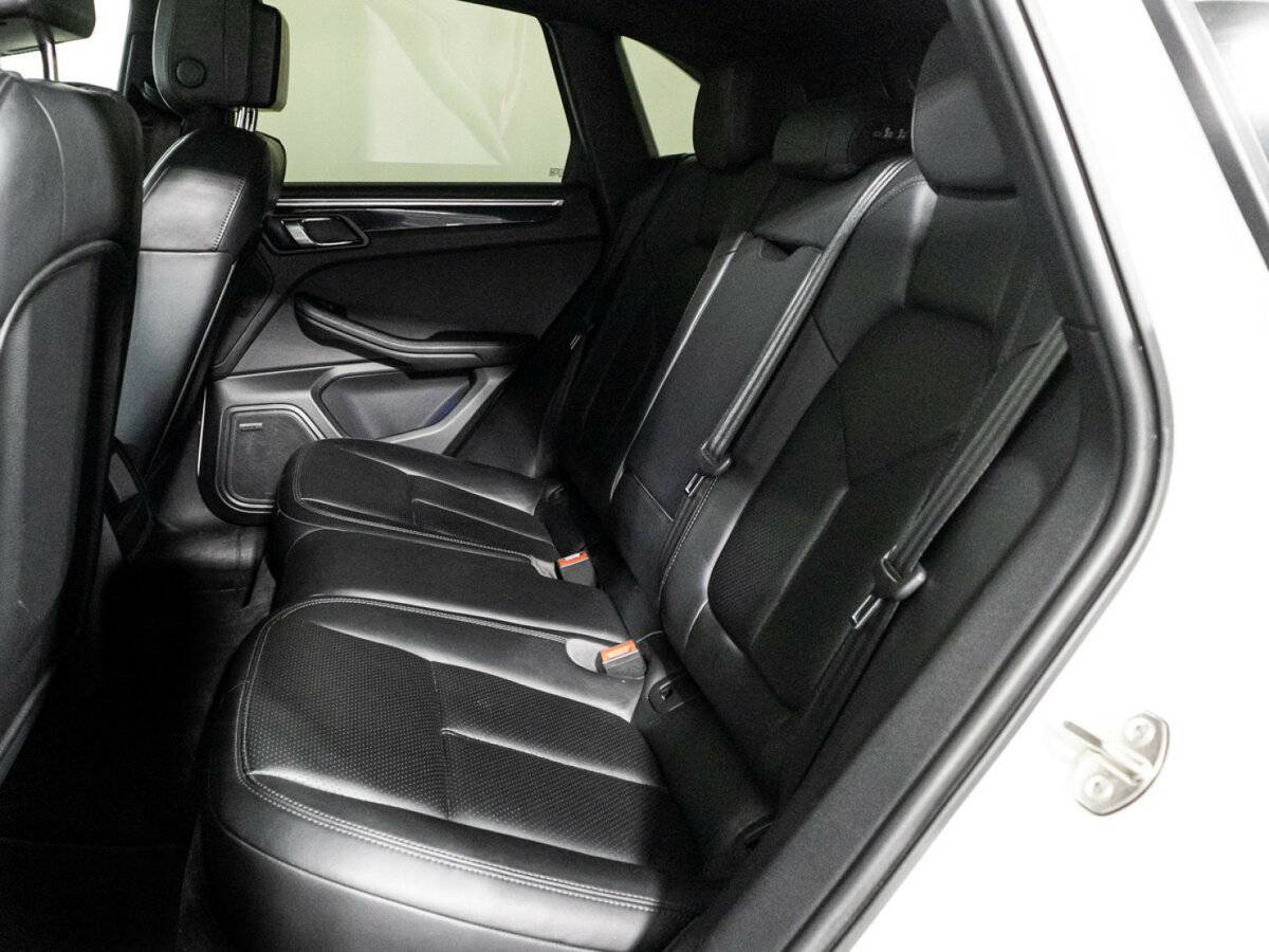 Porsche Macan 2015 года с пробегом. Фото: #9