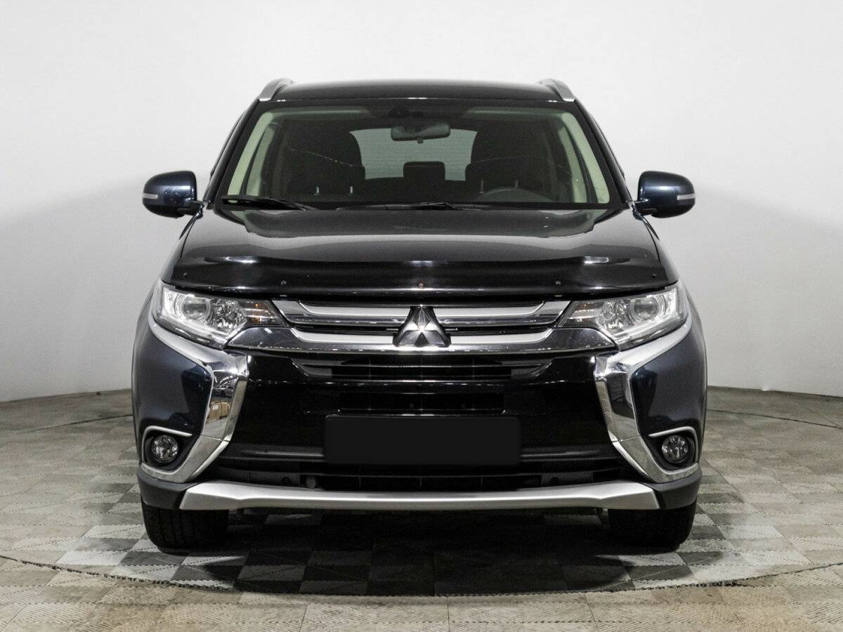 Mitsubishi Outlander 2018 года с пробегом. Фото: #1