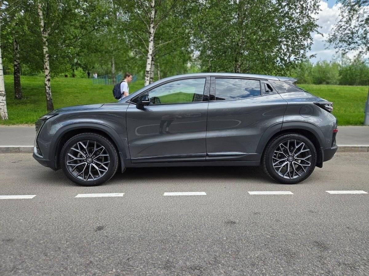 Changan UNI-T 2024 года с пробегом. Фото: #4