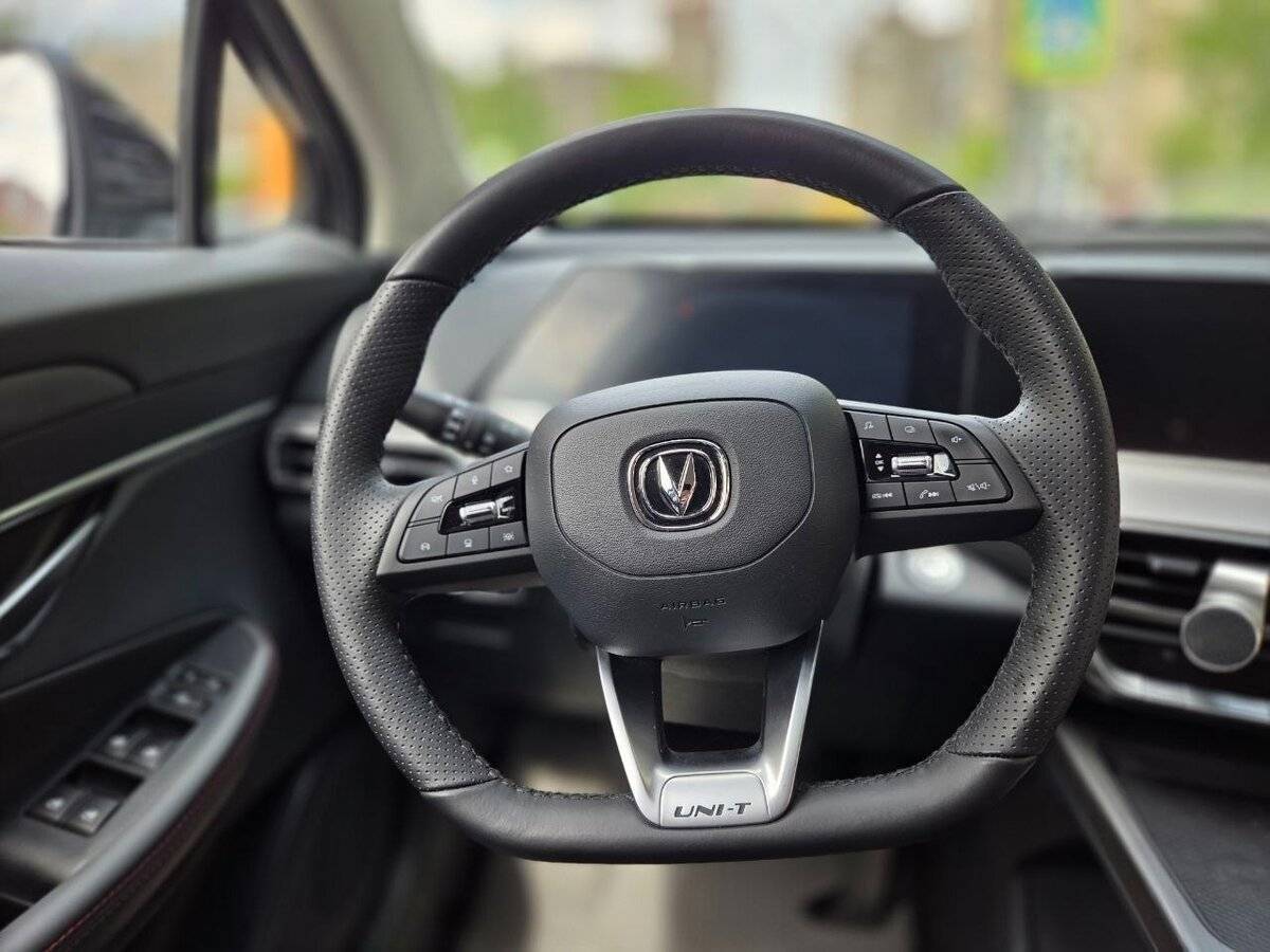 Changan UNI-T 2024 года с пробегом. Фото: #8