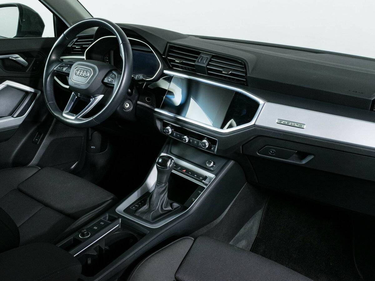 Audi Q3 2020 года с пробегом. Фото: #8