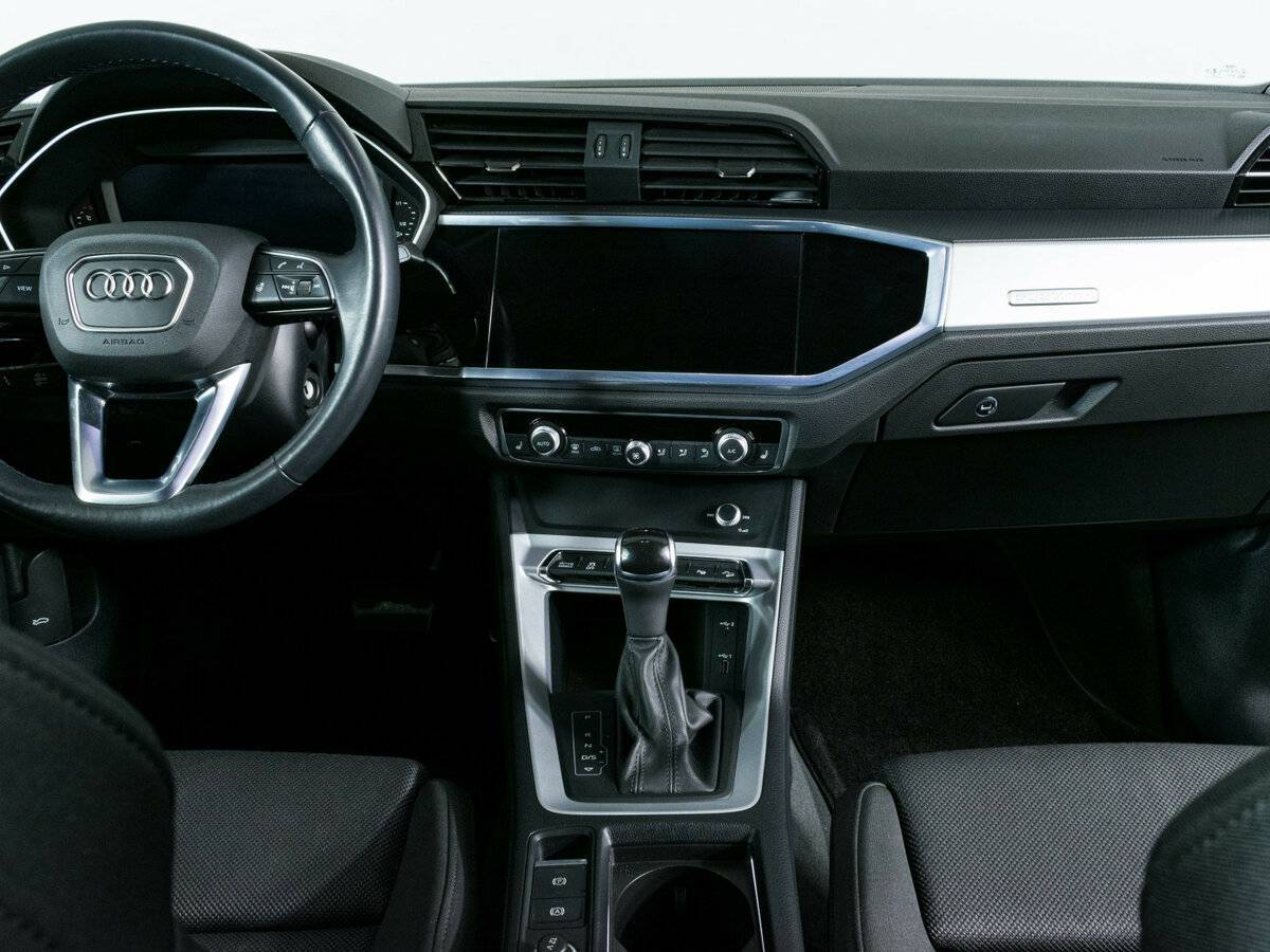 Audi Q3 2020 года с пробегом. Фото: #9