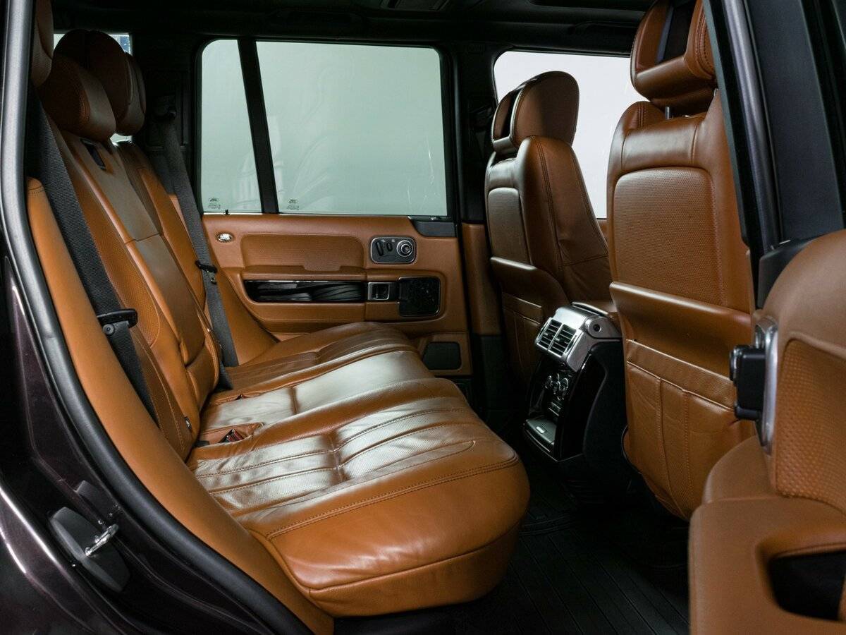 Land Rover Range Rover 2011 года с пробегом. Фото: #11