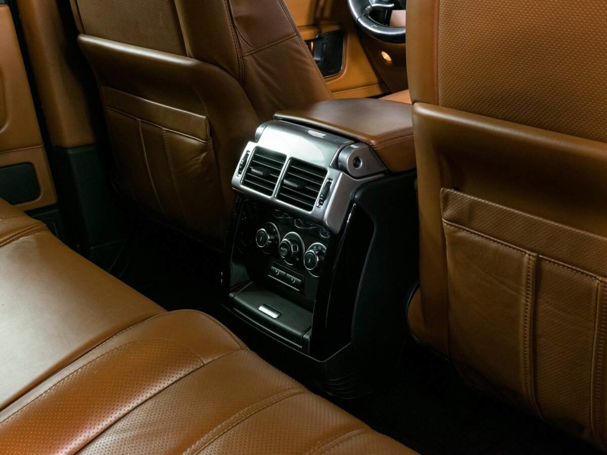 Land Rover Range Rover 2011 года с пробегом. Фото: #12