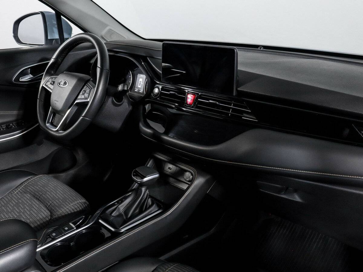 Москвич 3 2023 года с пробегом. Фото: #4