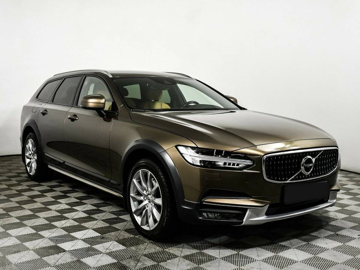 Volvo V90 Cross Country 2017 года с пробегом. Фото: #2