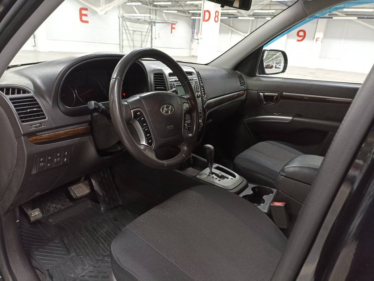Hyundai Santa Fe 2010 года с пробегом. Фото: #15