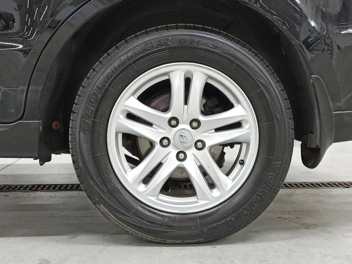 Hyundai Santa Fe 2010 года с пробегом. Фото: #17