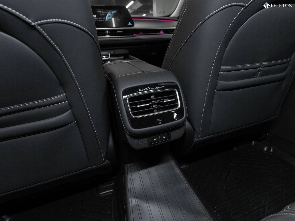 Chery Arrizo 8 2024 года с пробегом. Фото: #14