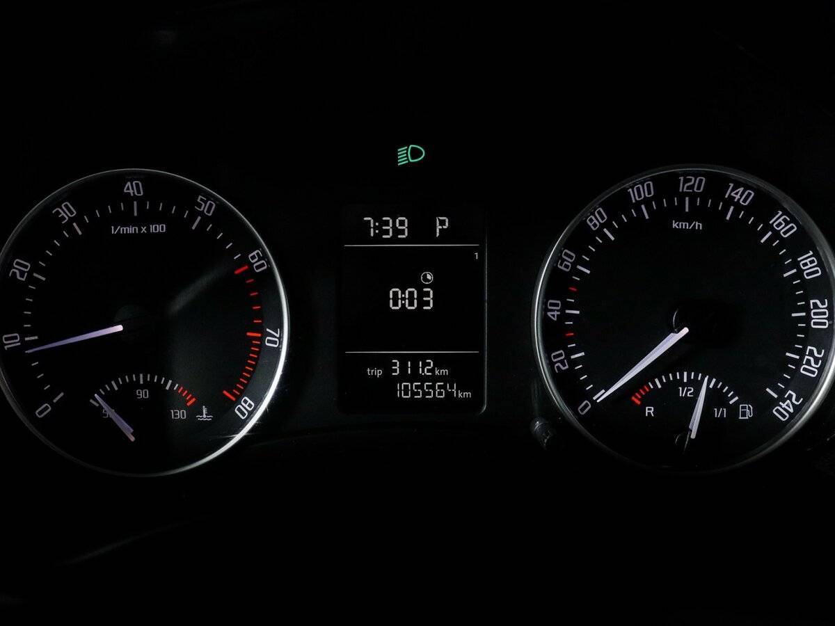 Б/У Шкода Октавия 2012 года. Фото: #8