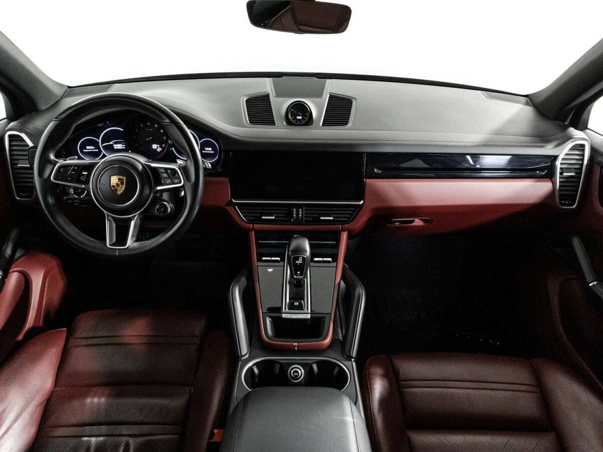 Porsche Cayenne 2018 года с пробегом. Фото: #10