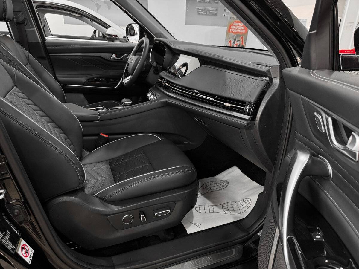 Changan CS95 2024 года с пробегом. Фото: #8