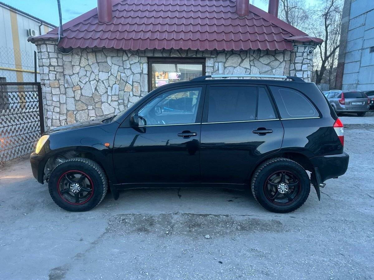 Chery Tiggo (T11) 2012 года с пробегом. Фото: #2