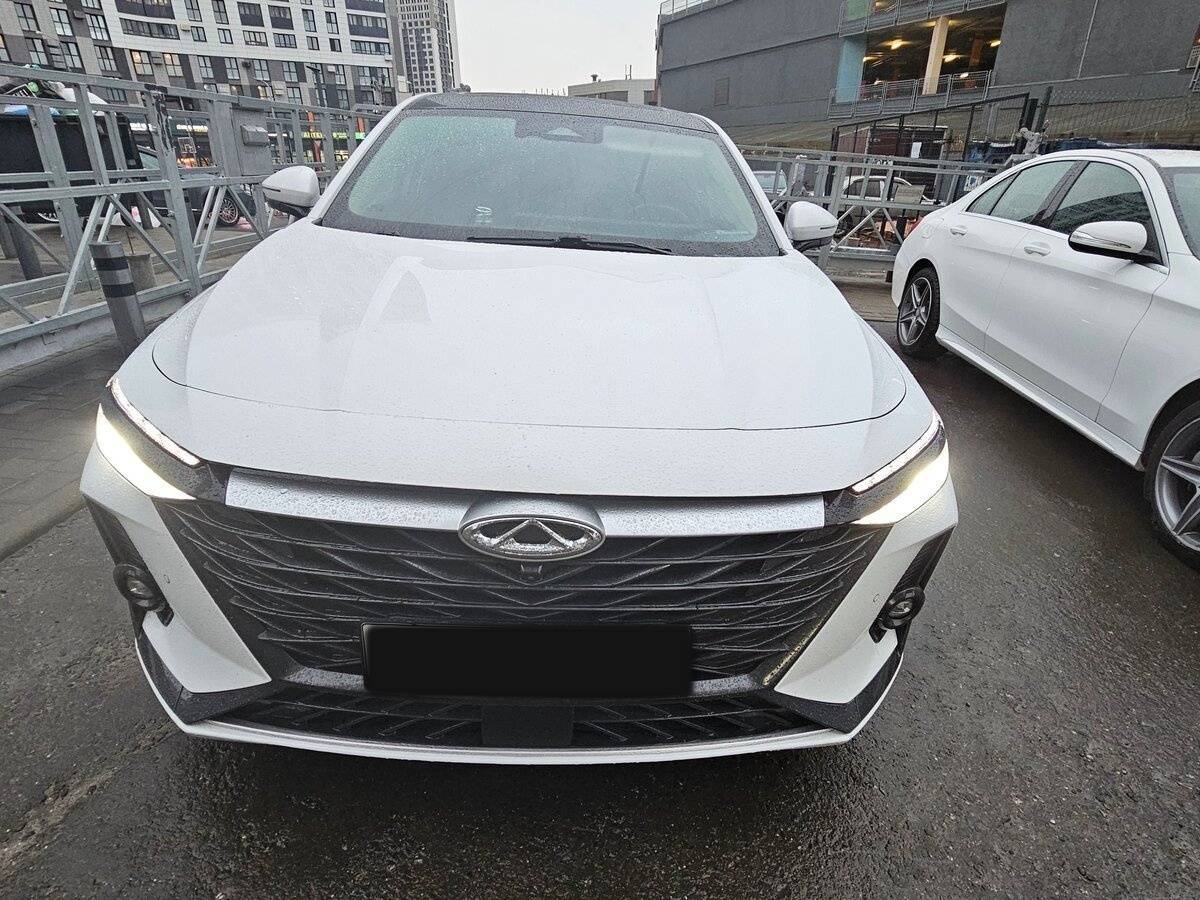 Chery Arrizo 8 2023 года с пробегом. Фото: #2