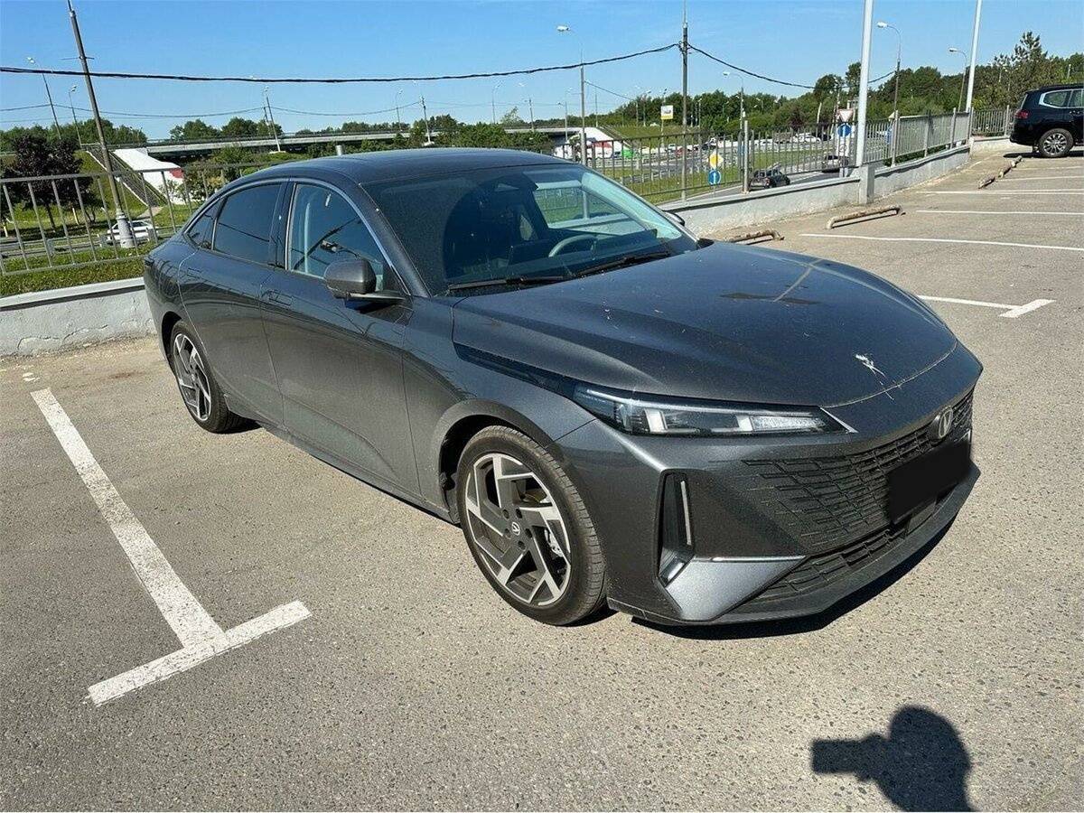 Changan Lamore 2023 года с пробегом. Фото: #1