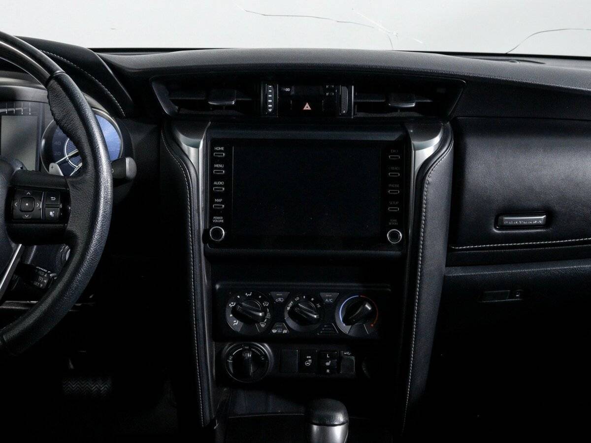 Toyota Fortuner 2021 года с пробегом. Фото: #7