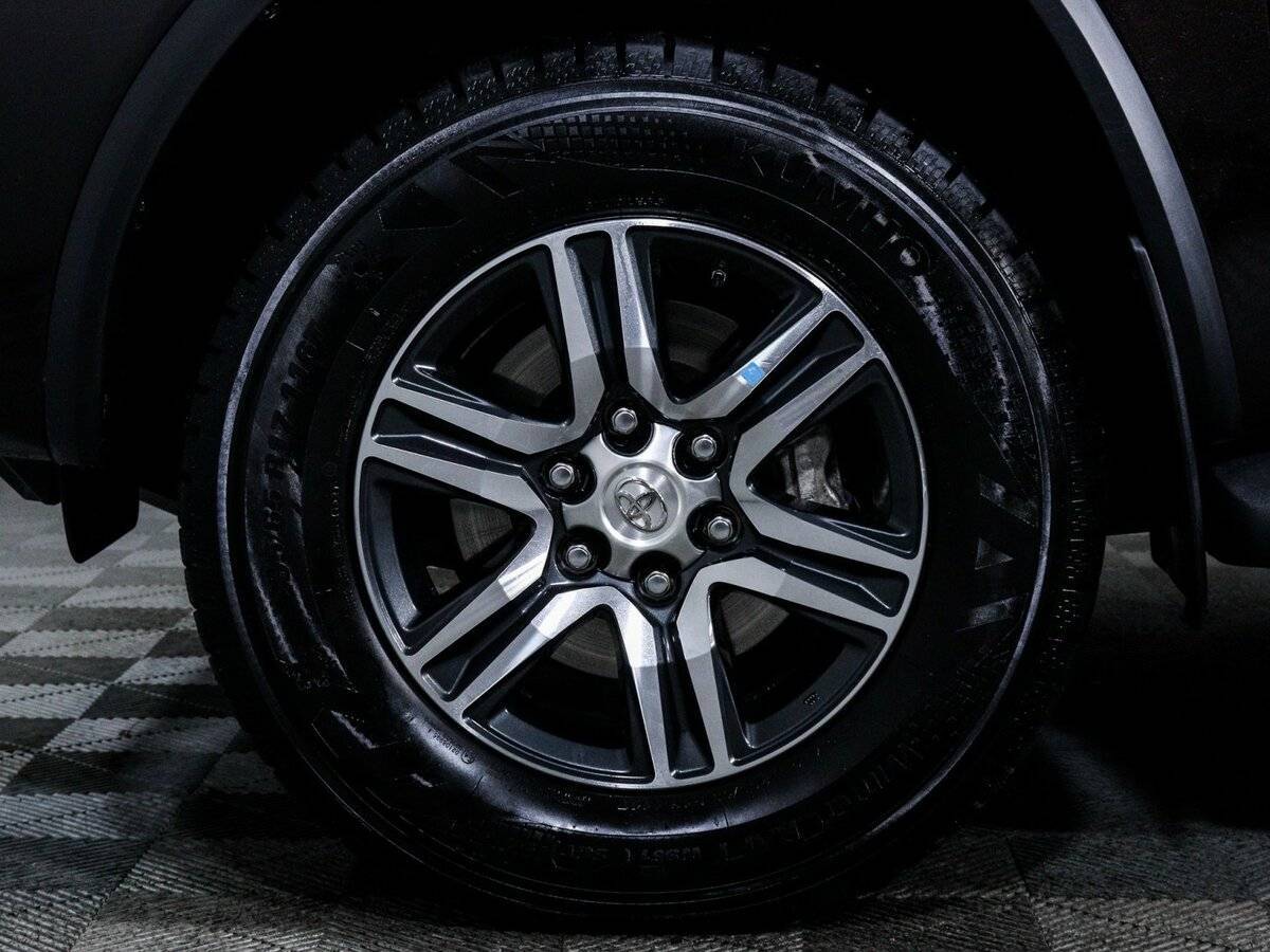 Toyota Fortuner 2021 года с пробегом. Фото: #8