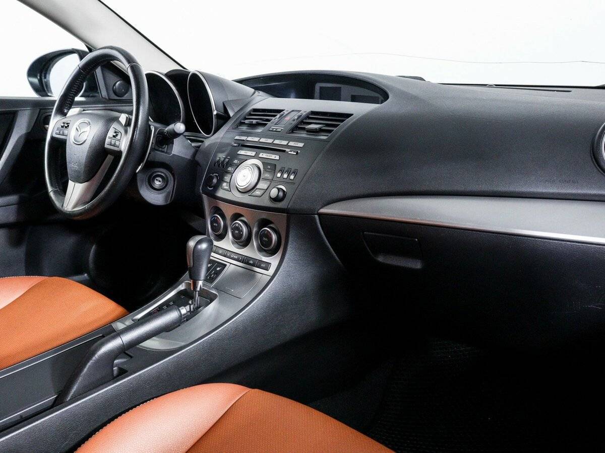 Mazda 3 2011 года с пробегом. Фото: #7