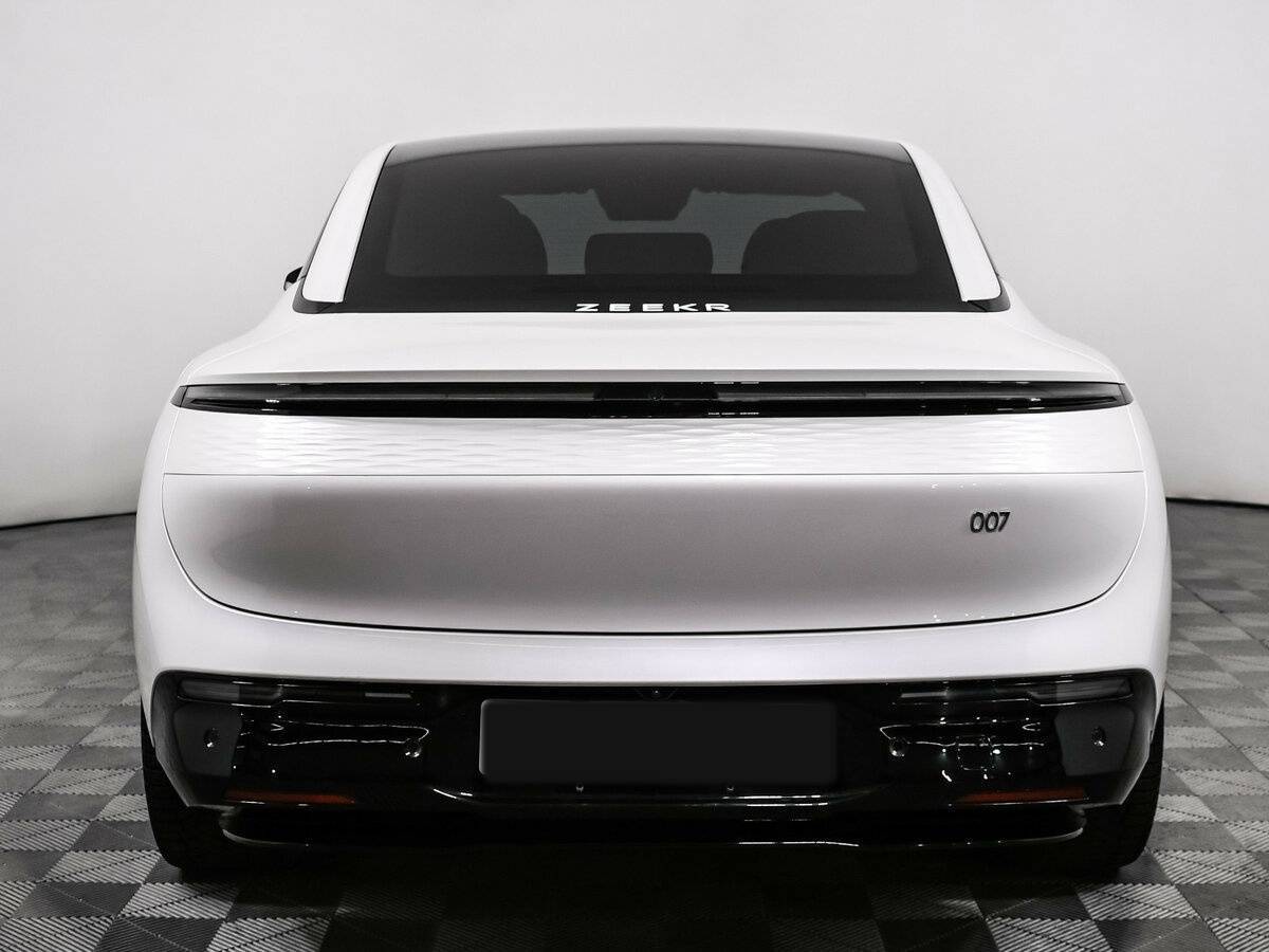 Zeekr 007 2024 года с пробегом. Фото: #5