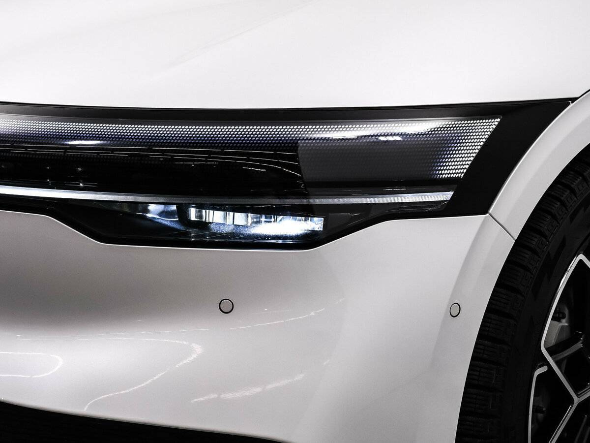 Zeekr 007 2024 года с пробегом. Фото: #11