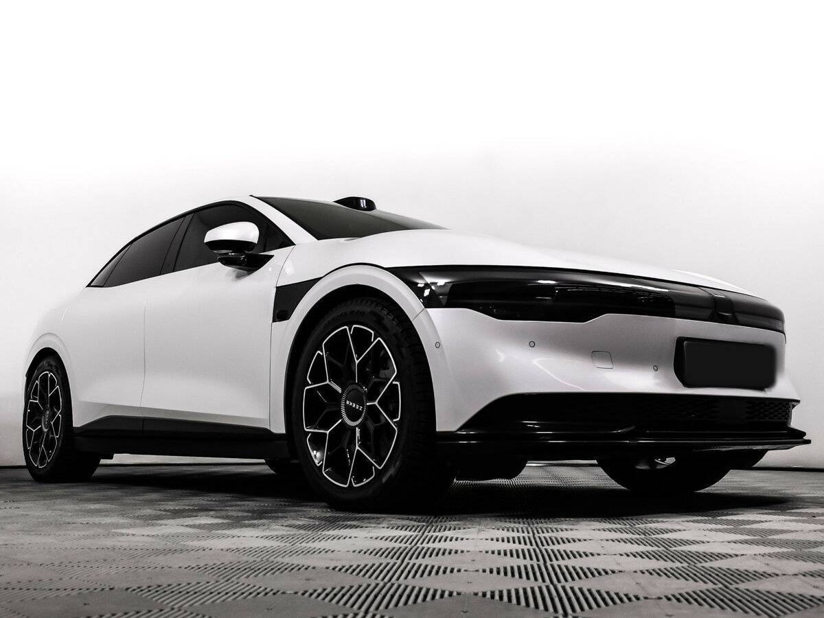 Zeekr 007 2024 года с пробегом. Фото: #12