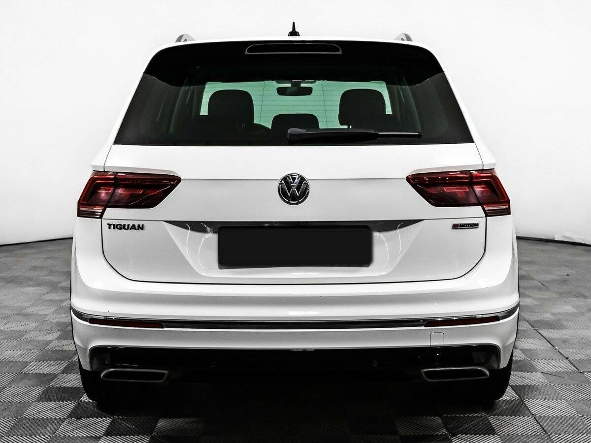 Volkswagen Tiguan 2018 года с пробегом. Фото: #5